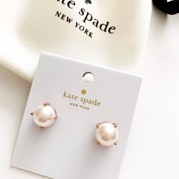 NEW KATE SPADE GUMDROP PEARL EARRINGS - Picture 2 of 5